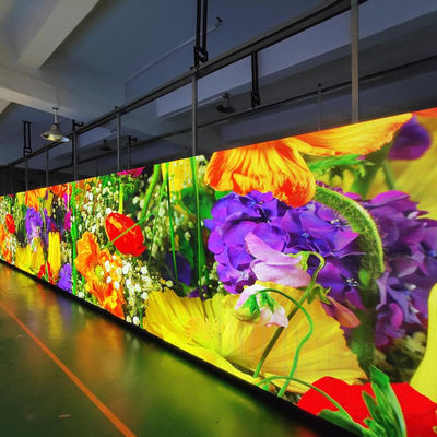Buen precio Tablero de pantalla LED de color completo 84*84 Densidad de puntos 112896 Puntos/m2 Displays publicitarios de alta definición en línea