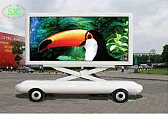 Buen precio Pantalla de anuncios LED móvil P5 de color completo al aire libre con pitch y chip de píxeles de 5 mm en línea