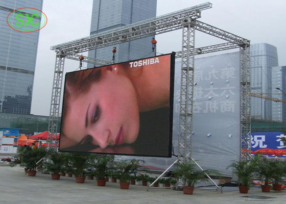 Buen precio Publicidad comercial Display LED colgante a todo color P5 Pantalla LED 960*960MM En línea
