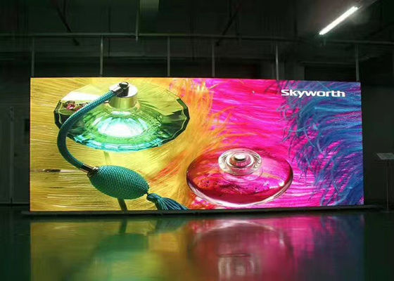 P3 Display LED de color completo en interiores para escenarios con fondo RGB
