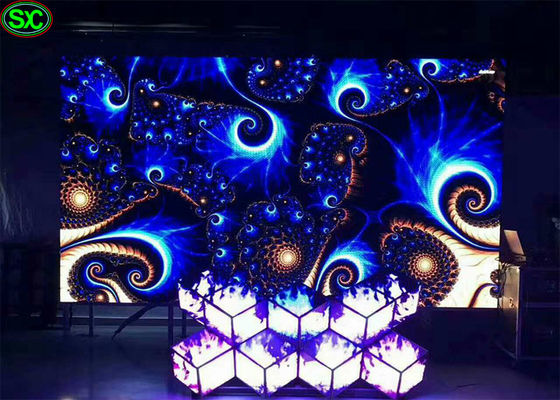 Buen precio La pantalla flexible de la etapa LED de la caja P5 para el club nocturno, 3D DJ llevó la exhibición en WIFI 3G en línea