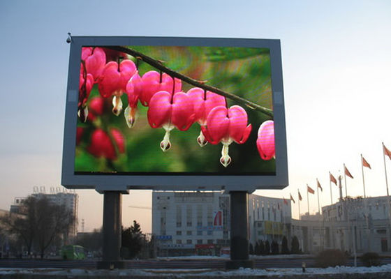 Buen precio Panel de publicidad digital LED a todo color exterior con pantalla grande P4 con 3 años de garantía en línea