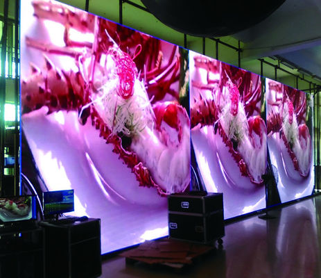 Buen precio Armarios de alquiler de pantallas LED para exteriores P0.9 IP65, brillo de 6500 cd, diodos Nationstar, panel de visualización LED para interiores en línea
