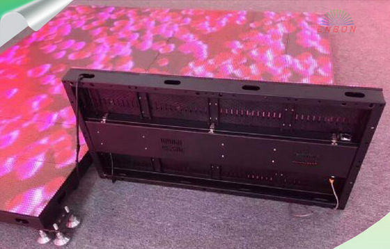 Buen precio Indoor HD P1.25 LED Floor de baile para discoteca de DJ, 1/5 densidad de escaneo control WIFI led dance floor En línea