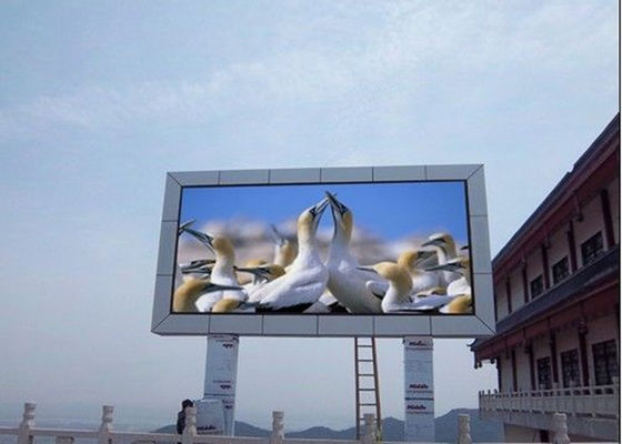 Buen precio Fabricante al aire libre de alta calidad de la cartelera de publicidad de la prenda impermeable P10 LED de la alta calle de la manera en línea