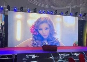 Buen precio Display LED de alquiler en interiores para conciertos en línea