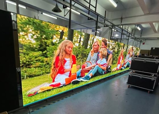 Buen precio P3 pantalla LED de acero interior de color completo con 3 años de garantía en línea