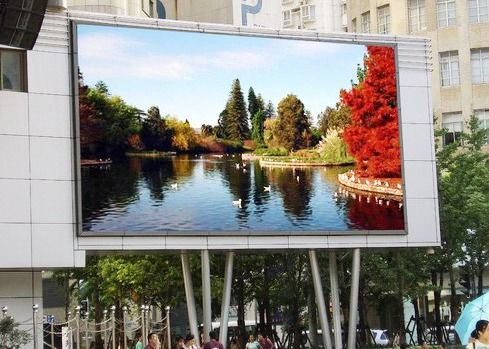 Buen precio Alquiler / Instalación fija de aluminio fundido a presión P5 HD 960 * 960mm LED Gran pantalla para anuncios de fotos y videos en línea