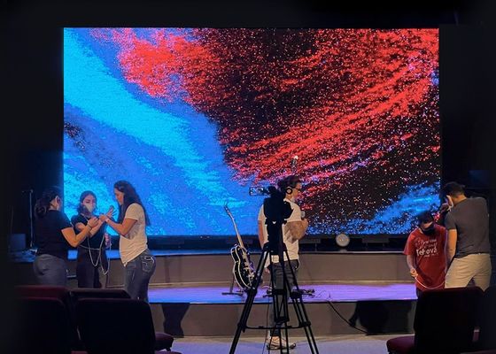 Buen precio Pantalla LED de color completo P4 para alquiler en interiores Modulo de pantalla LED 320x160mm para concierto de bodas y festival de música en línea