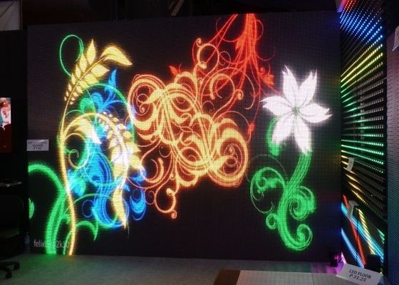 Buen precio 2500 nits Brillo Alta resolución P3 SMD Indoor RGB Full Color Led Video Display en línea