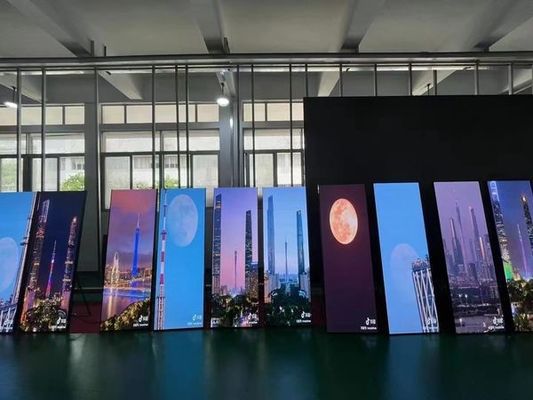 Buen precio La publicidad interior se hace fácil con P1.53mm Pitch Digital Indoor Poster y material de panel de aluminio en línea