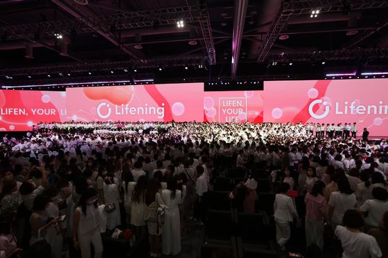 P10 Exterior Full Color LED Rental Screen SMD2121 lámparas LED de 16 bits Niveles de escala gris