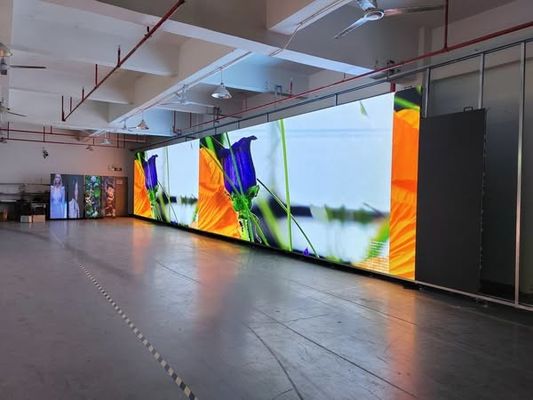 Configuración de píxeles RGB 3 en 1 Pared LED exterior a todo color con encapsulación SMD2121