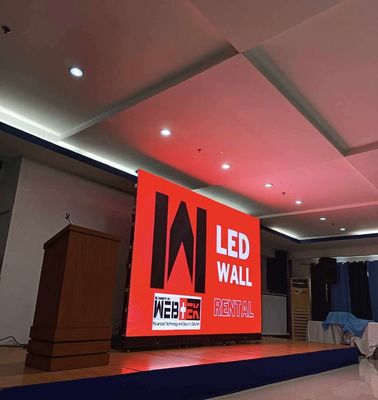 Buen precio P2.5 Pantalla de aluminio fundido a presión LED de color completo exterior señalización digital en línea