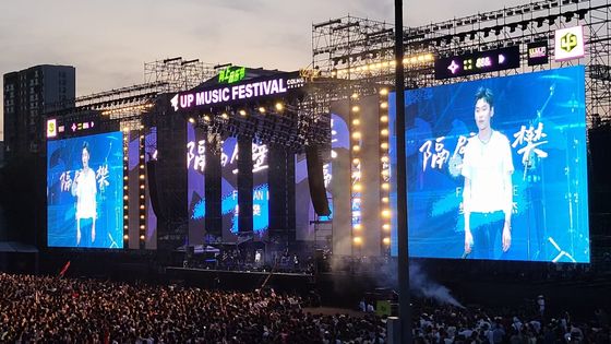 Mejora tus pantallas con pantallas LED publicitarias SCXK-RGB, vida útil de 100000 horas y densidad de píxeles de 62500/m2