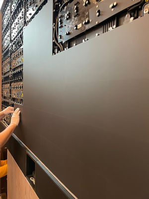 Calidad Pantalla LED de paso fino a todo color con tipo de lámpara SMD2121, estándares CE ROHS FCC, optimizada para museos y salas de exposiciones interiores Fábrica