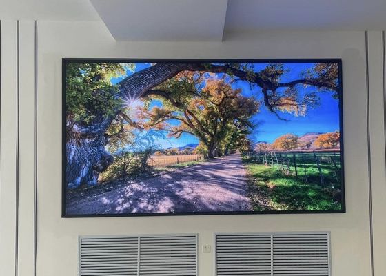 Buen precio Alquiler de interiores a todo color / pantalla LED fija 200 * 150mm Super claro P1 de pequeño ancho.667 en línea
