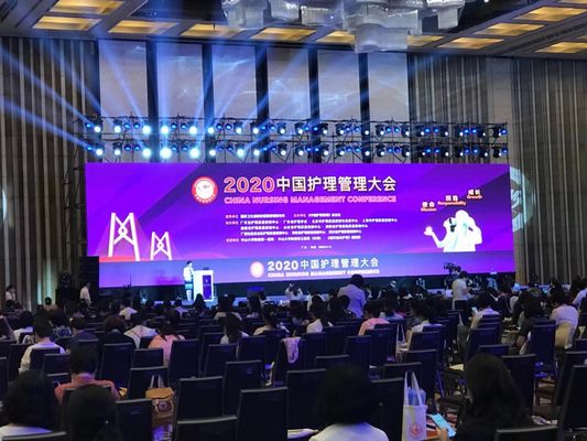 Pantalla LED LCD a color para interiores, sistema de control LSN/NoVa, tamaño del módulo de 320*160 mm para exhibición publicitaria en interiores