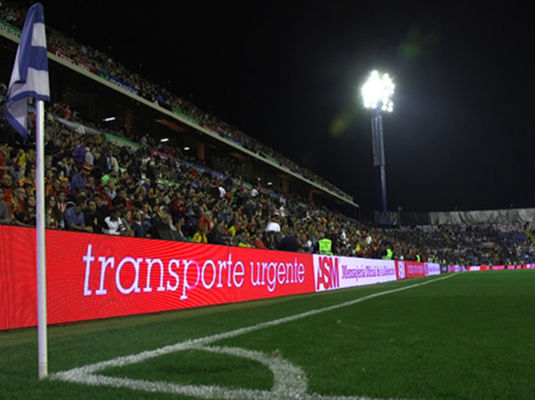 Marcadores LED de estadios deportivos con frecuencia de actualización de 60 Hz diseñados para torneos deportivos de perfil y apuestas