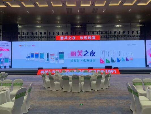 Buen precio Pantalla LED a color para interiores con tipos de LED SMD2020 y SMD1515 que proporciona iluminación brillante y eficiente para eventos de alquiler en línea