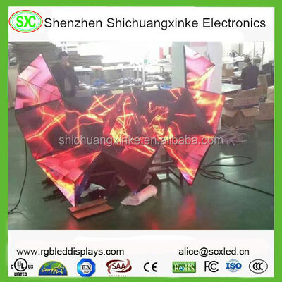 Buen precio 5500Nits Display Brillo RGB Pantalla LED de alta definición señalización digital para entornos corporativos en línea