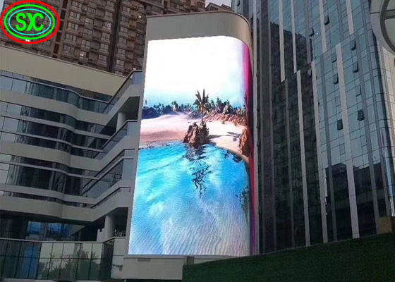 Buen precio Curva a todo color multi al aire libre de la prenda impermeable del alto brillo del pixel de la alta resolución 6m m medios que hace publicidad de la pantalla P6 del LED en línea