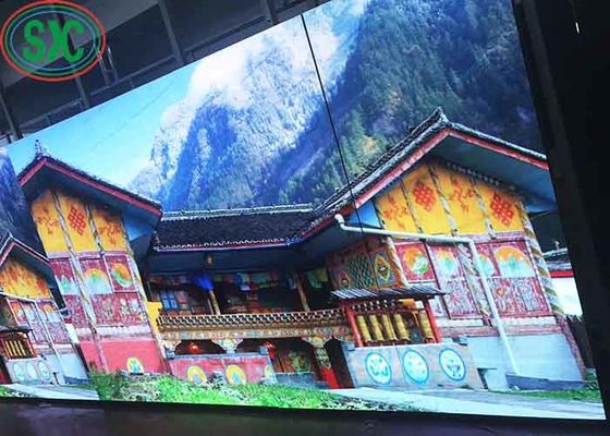 Buen precio Pantalla LED de alquiler a todo color para exteriores P4 Caja de hierro/acero Pantalla LED a todo color para exteriores con chip Epistar P65 en línea