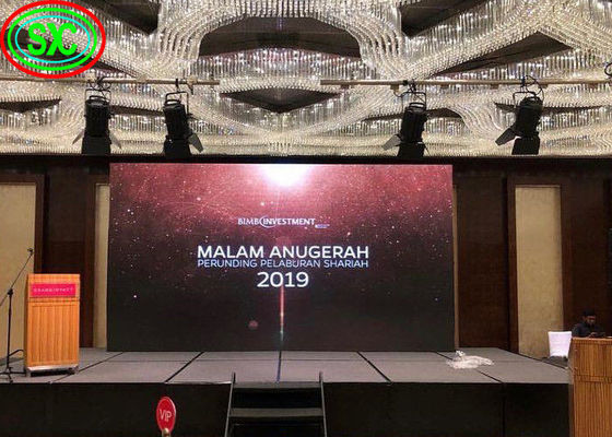 Pantallas LED de fondo de escenario a todo color flexibles P3.91 para publicidad interior, videowall