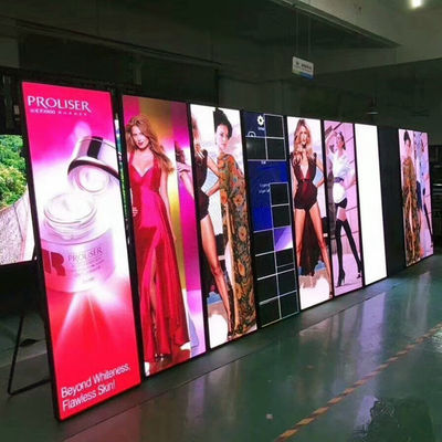 Buen precio P2.5 publicitario ultra delgado P3 que coloca libremente la exhibición del cartel en línea
