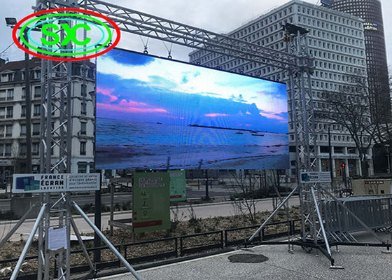 Buen precio P3.91 pantalla LED al aire libre a todo color del alquiler del gabinete 500x500m m en línea