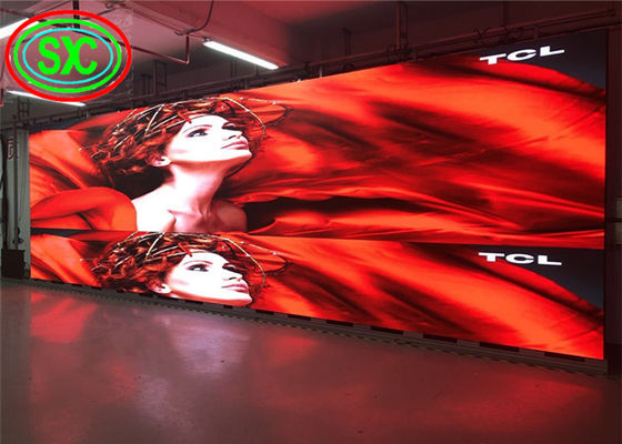 Buen precio Tienda de ropa P2.5 Poster Espejo Interior Full Color LED 192mm X 192mm Display LED a todo color en línea