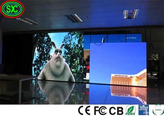 Buen precio 1R1G1B P4 SMD1921 6500cd/M2 Panel de vídeo LED Alquiler de pantalla LED P4 en línea