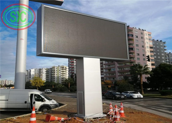 Buen precio Cartelera llevada a todo color hermosa de la echada 6m m del marco 1R1G1B con la columna al lado del camino en línea