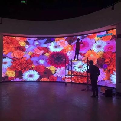 La etapa a todo color LED de alquiler defiende P5 el gabinete de la fundición de aluminio del dado del estándar 640x640m m