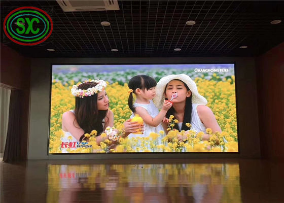 Buen precio Pintura de alquiler de interiores 1.9 2.9Mm 2.97 Curva de la feria LED Panel de pantalla de pantalla rentable en línea