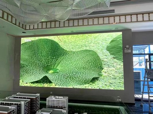Buen precio Display LED de alta definición de color completo para interiores P4 para escenario con diseño delgado y ligero en línea