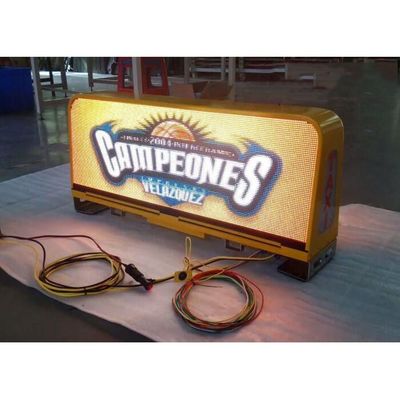 Display de señalización LED de automóviles personalizable con función de símbolo 192 * 64 puntos Resolución de pantalla DC 5V Voltage