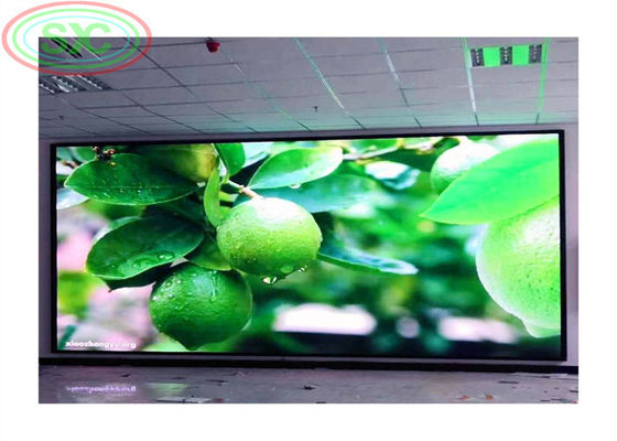 Buen precio Puntos interiores a todo color del pixel 64*32 de la pantalla LED de P 4 montados en la pared en línea