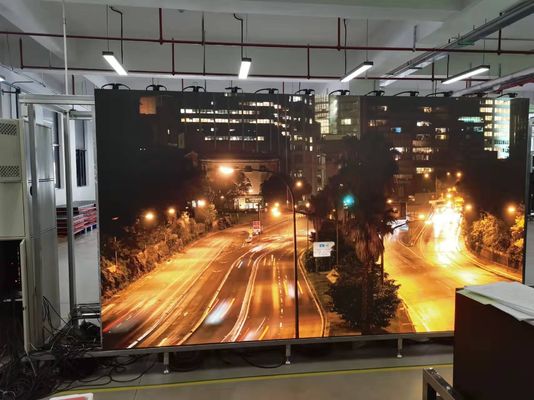 Buen precio P2 Alquiler de pantallas LED a todo color en interiores en línea