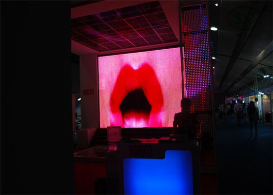 Buen precio Pantalla LED de la cortina de la INMERSIÓN 346 del RGB P25mm, cortina impermeable de la etapa de IP68 LED en línea