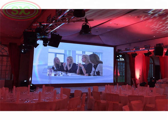Buen precio Pantalla de alquiler P 5 de la pantalla LED interior LED de SMD2121 para el pasillo del hotel en línea